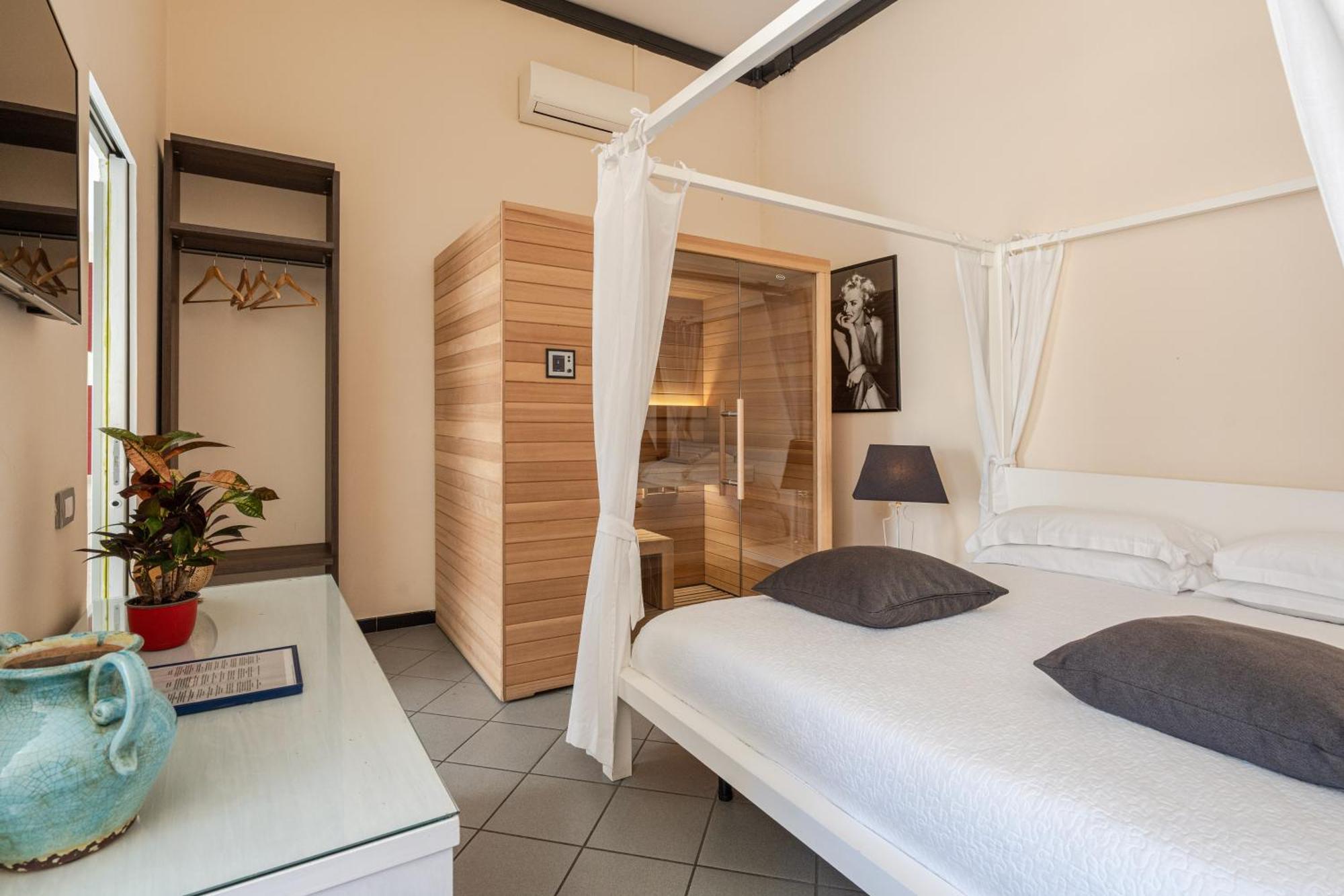 Snob Luxury Suite Cagliari Luaran gambar